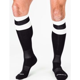 Fußballsocken – auf schwarzem Hintergrund
