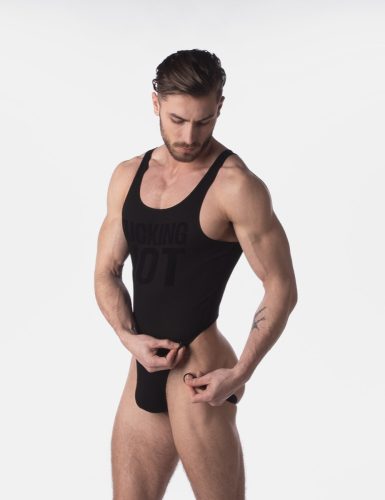 Rippenkörper verdammt heiß