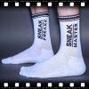 SNEAK MASTER – stylish white-black socks