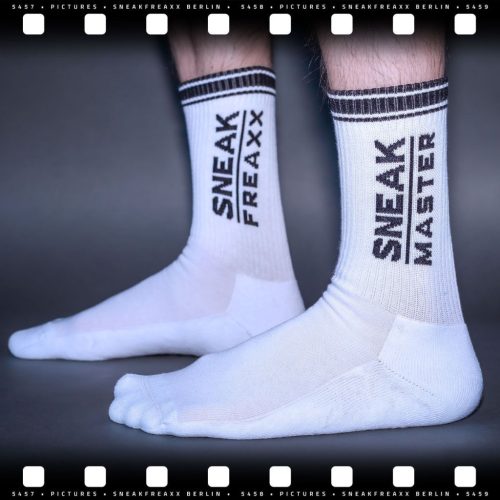 SNEAK MASTER – stylish white-black socks