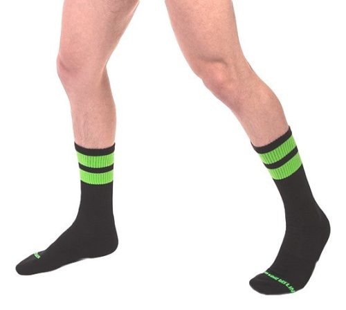 Fluoreszcens zöld edzőzokni - stílus és kényelem