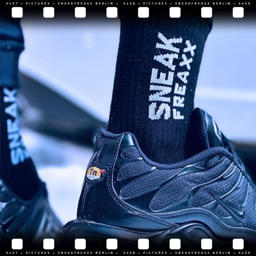 Smelly Area – elegant black socks in premium comfort