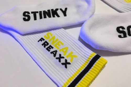 Stinky Soxx – white and yellow premium socks