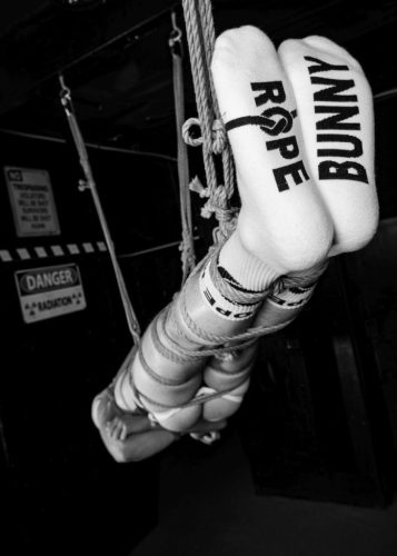 BUNNY ROPE - stylish white socks with a youthful rhythm