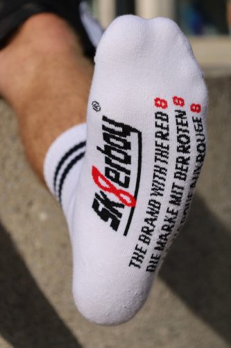 Retro Sk8erboy – white socks in premium style